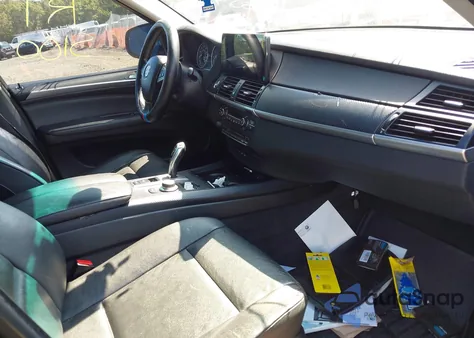 2008 BMW X5 3.0Si from USA, damaged, VIN 5UXFE43548L035160